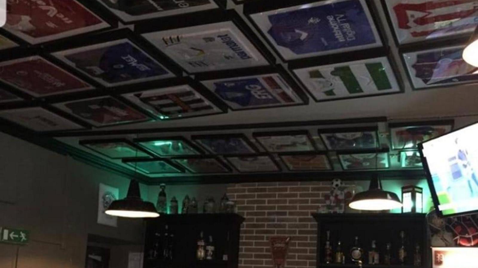 Pub Old Soccer